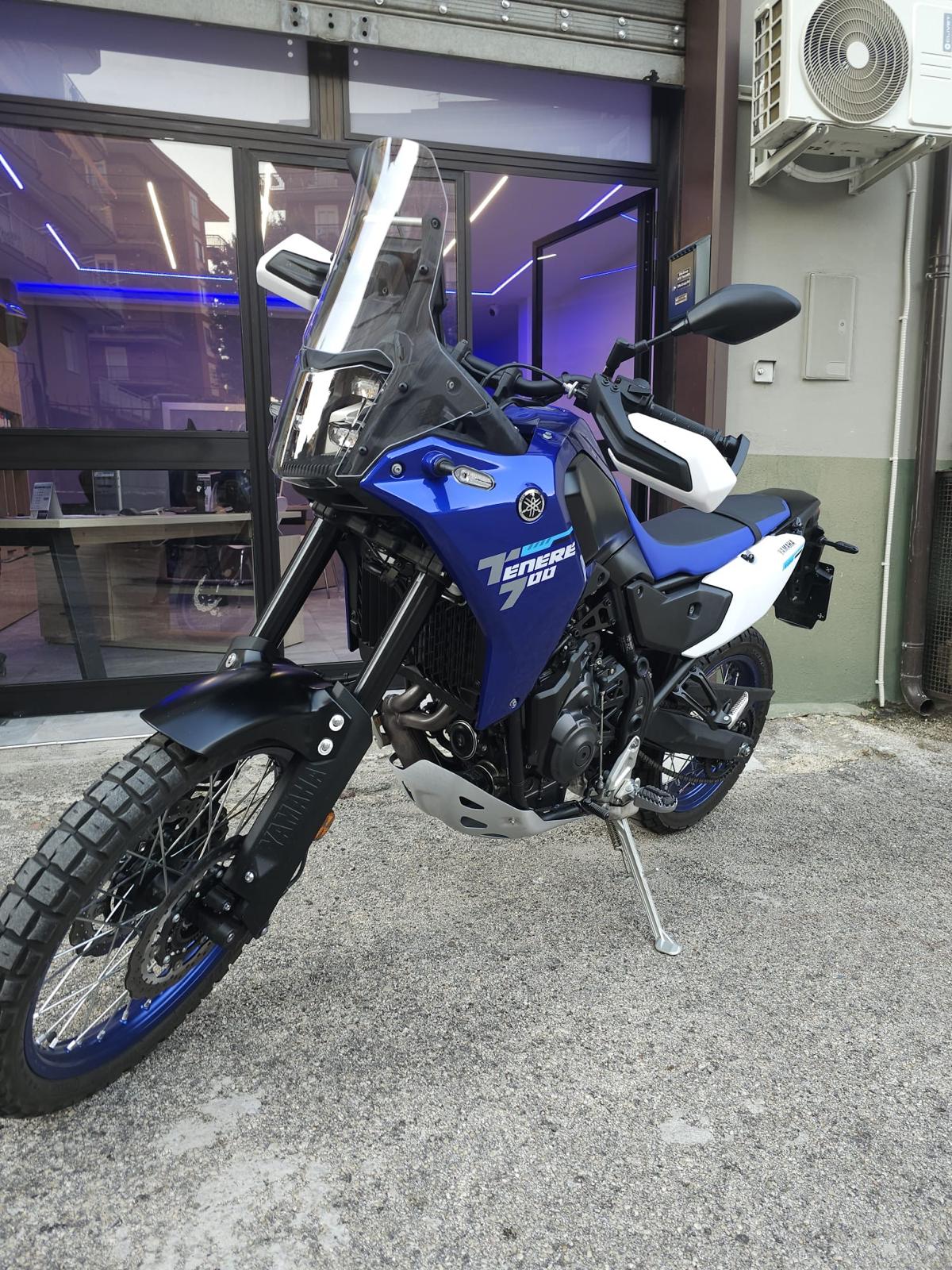 Yamaha Tenere noleggio moto Atripalda Avellino